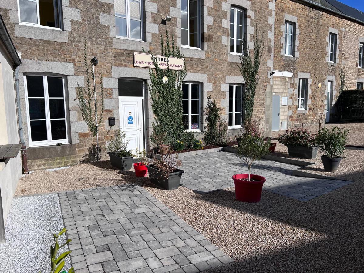 Au Pere Tranquille Hotel Tinchebray-Bocage Kültér fotó