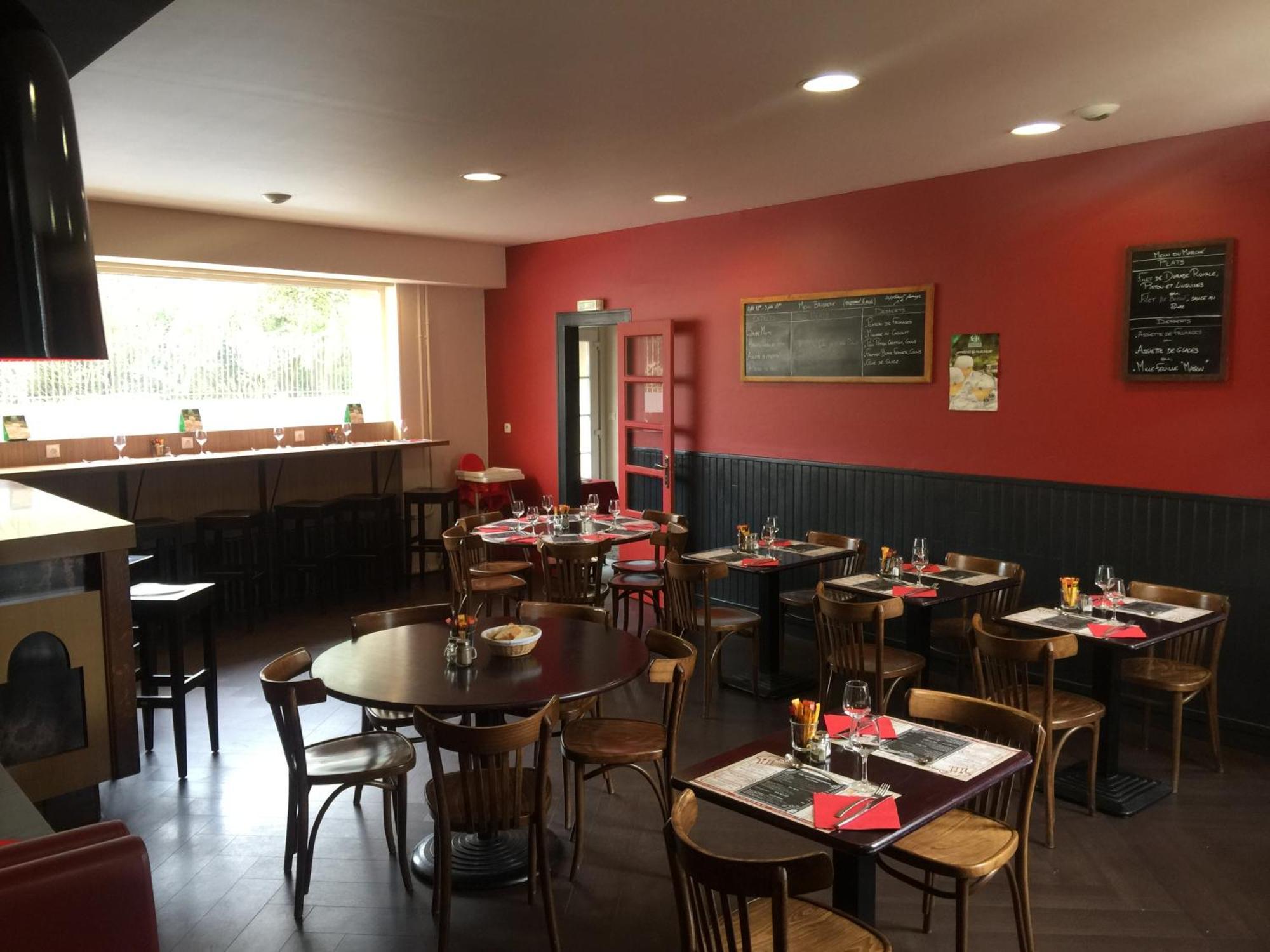 Au Pere Tranquille Hotel Tinchebray-Bocage Kültér fotó
